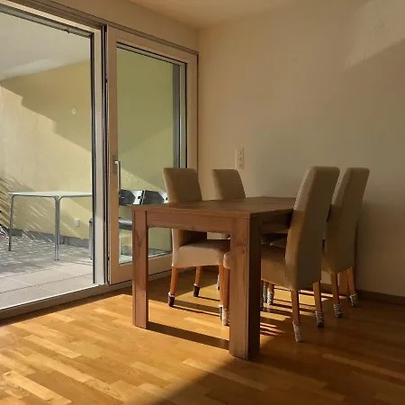 Center Family Apartman Montreux